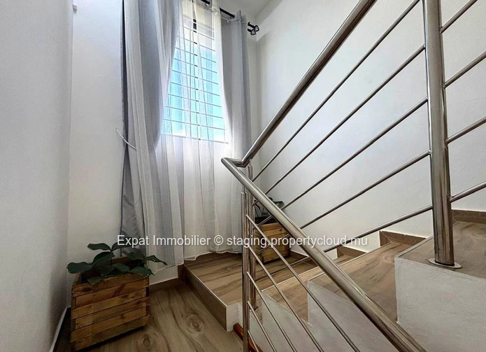  FOR RENT - Detached 3-bedroom villa with pool in Grand Baie
