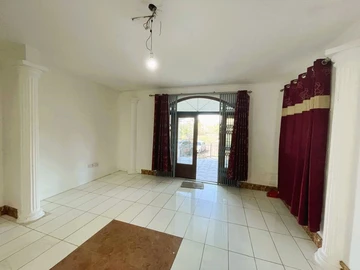 Maison de 4 Chambres