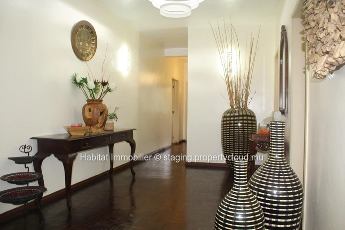 FOR SALE - Unfurnished single storey house of 464 m2 in Gentilly in Moka.