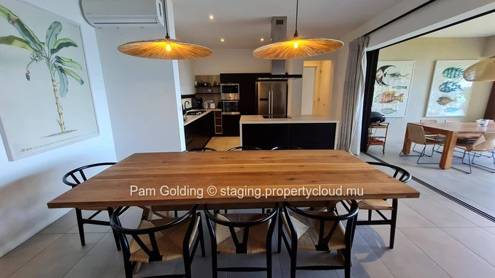 Beachfront Apartment for Sale in Pereybère 