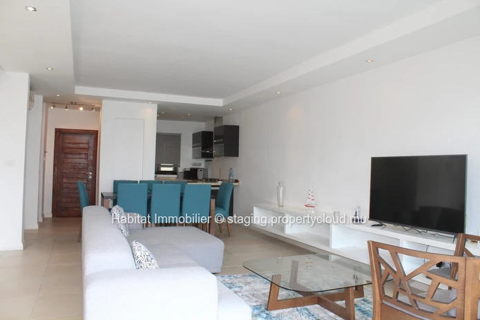 This wonderful residence located in Bain Bœuf offers a breathtaking view of the Coin de Mire and the northern lagoons