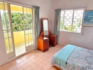 5 Bedroom Villa