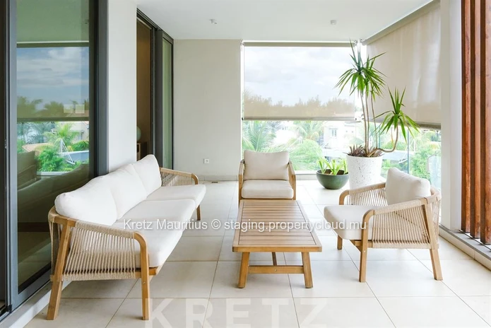 Exceptional penthouse with rooftop and panoramic lagoon views