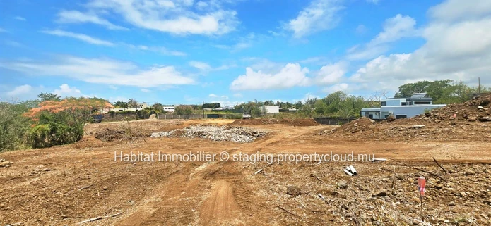 Residential plots in Grand Bay, with an area ranging from 82.1 toises (7.4 perches) to 118.2 toises (10.6 perches)