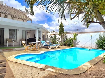 5 Bedroom Villa