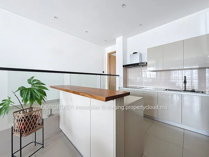 Beautiful Furnished Apartment for Sale – Albion