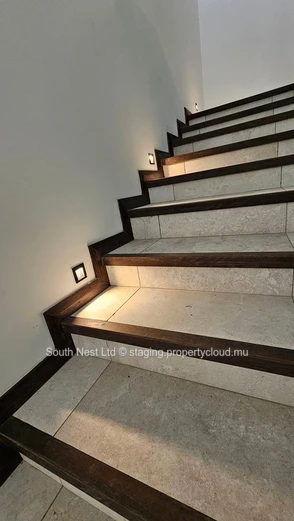 Villa neuve de 4 chambres 