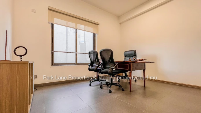 Modern office space for rent in a high-end complex in Moka