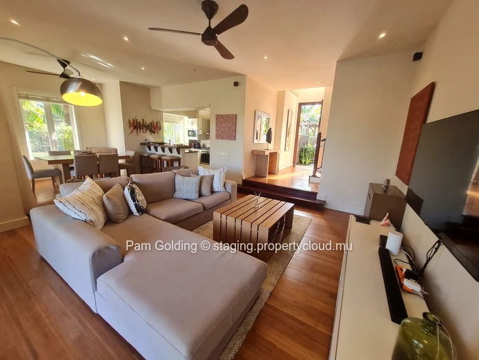 Une villa classique, offrant un style de vie parfait au cœur de Villas Valriche.