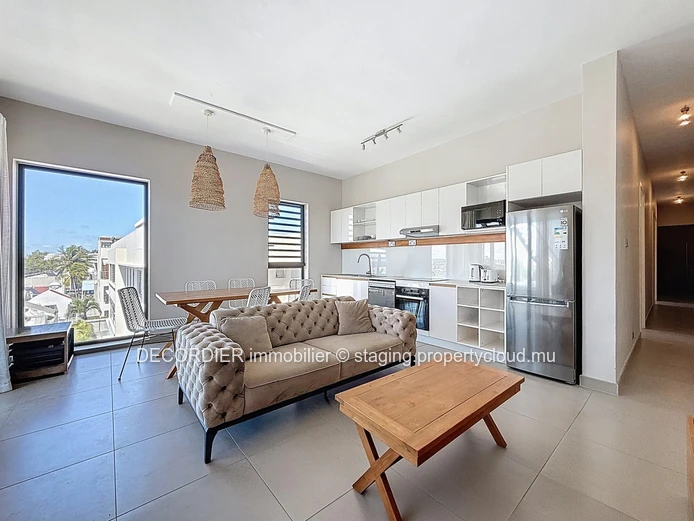 Penthouse with sea view in Pereybere