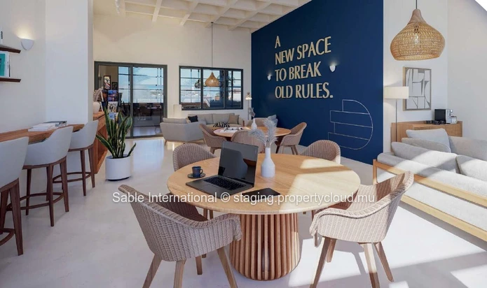 Stunning Mall Apartments with Sea Views in Grand bay, Communal Pool 