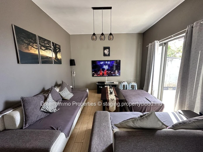 Spacious House With Mountain View & Close To Amenities In Coromandel - Mauritius