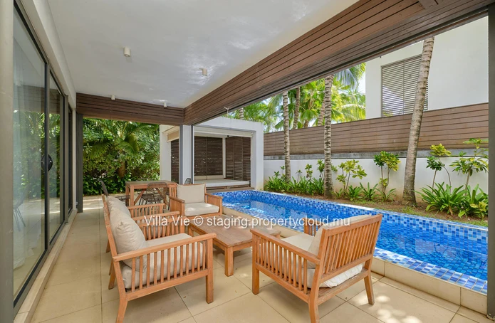 Grand Baie - Townhouse de 3 chambres en suites, accès mer, piscine