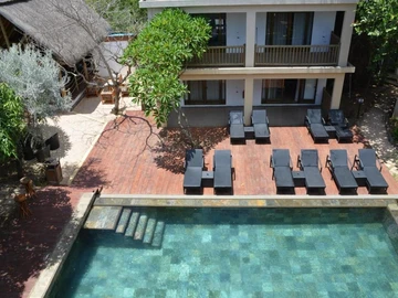 20 Bedroom Hotel