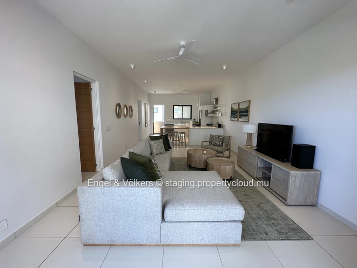Penthouse Perfection with Rooftop Terrace in Pereybere