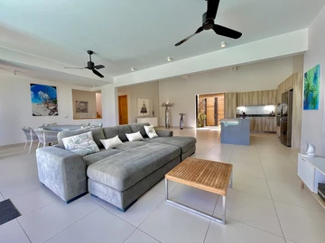 4 Bedroom Villa