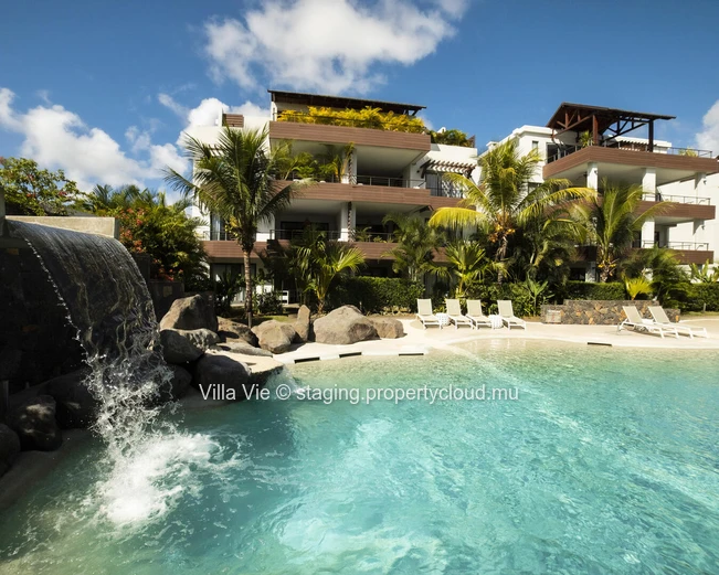 Mont Choisy- Appartement 1 ou 2 chambres avec vue sur le jardin