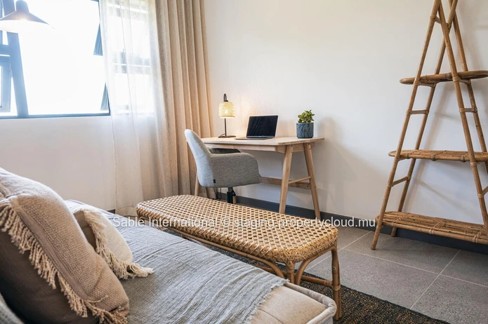 Luxurious G+2 Beachfront Apartment in Goodlands with Sea Views & Swimming Pool! Fully Furnished & Equipped, Close to ...