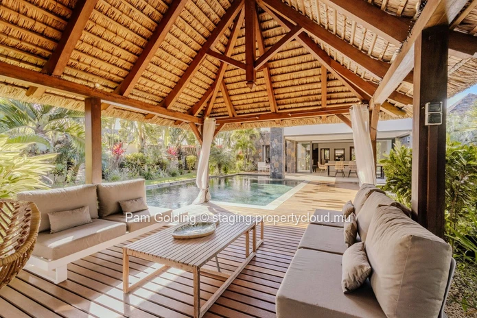 4-Bedroom Villa in Grand Baie - Elegant and Secure Living 