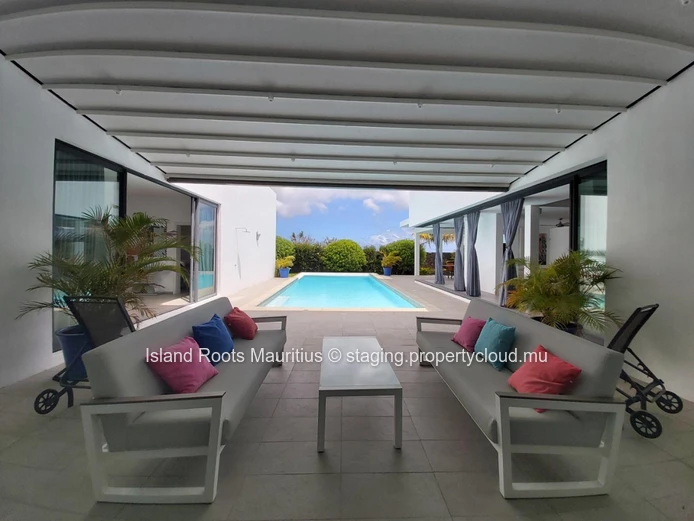 Luxury villa  located in a gated residence for sale !