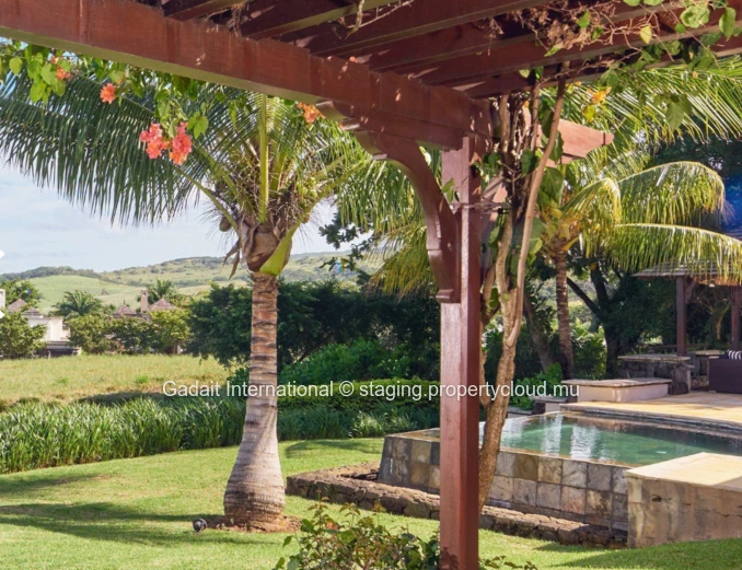 Villa meublée avec vue collines et mer à vendre | Heritage Valriche – Bel Ombre
