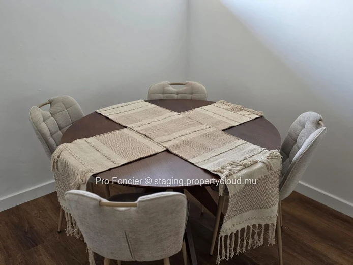 Apartment for rent in Curepipe - Fully renovated and furnished situated in a highly sought-after residence .