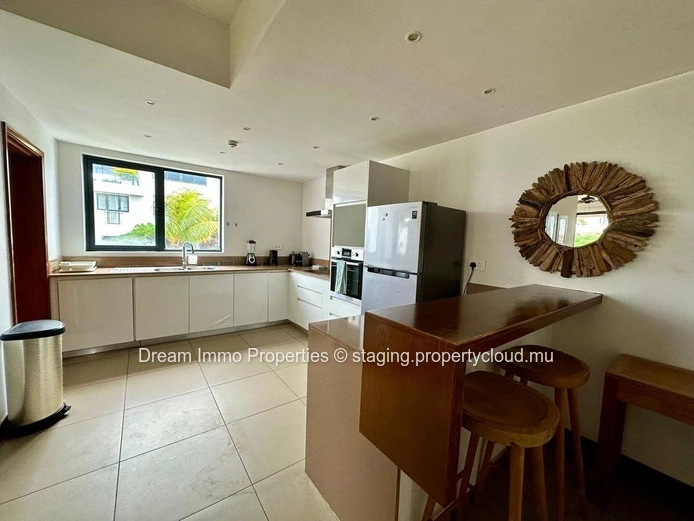 Bel Appartement De 3 Chambres Dans Une Residence Avec Hotel & Golf A Azuri - Ile Maurice