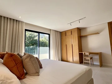 3 Bedroom Townhouse, Duplex