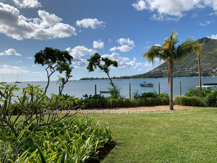 Unique Opportunity To Own A Beachfront Villa In Mauritius ! 