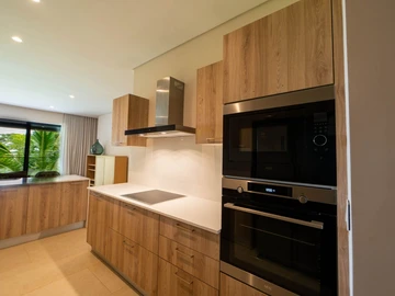 4 Bedroom Apartment