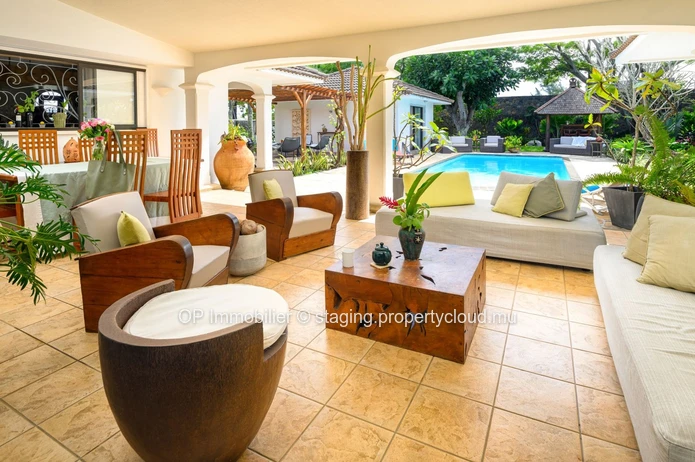 Luxurious Furnished House with Private Pool in Calodyne - Rs 250,000 - Close to Schools, Shops, and Golf Course!