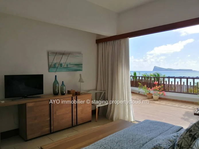 Stunning beachfront penthouse with incredible ocean views  