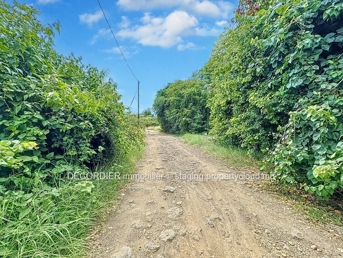 À Vendre Péreybère Terrain Résidentiel
