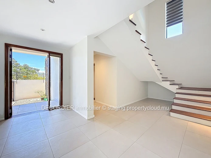 Charmante villa à vendre à Albion