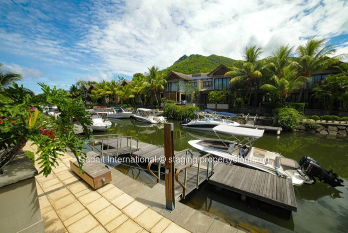 Elegance and Prestige: Exceptional Duplex with Panoramic View in West Mauritius