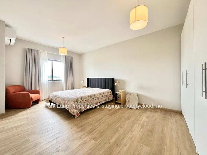 Penthouse moderne de 4 chambres avec vue sur le Wellness Park de Sodnac