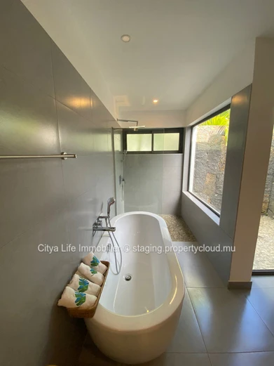 Maison / Villa RES - IML-867