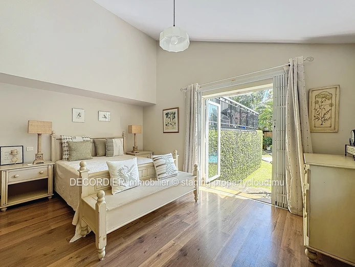 Magnificent two-storey villa located in a residence - Accessible to foreigners
