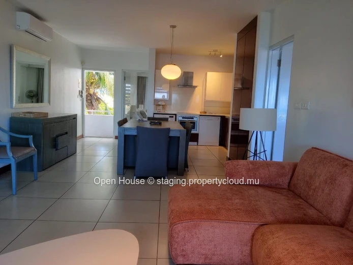 Superb beachfront Penthouse for sale in Pointe aux Biches, 3 bedrooms, communal pool, price Rs 28M. Don't miss out!