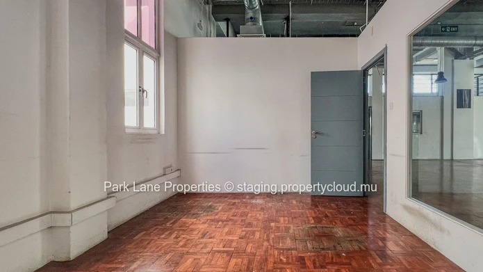 Professional office space with mezzanine in the heart of Rose Hill