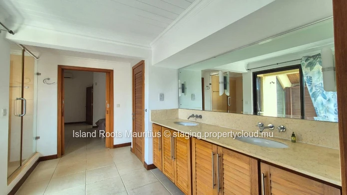 Luxury villa for rent in Pereybère!