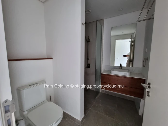 Nouvelle maison de ville de luxe de 3 chambres à louer sur la côte ouest. (Mandat exclusif)