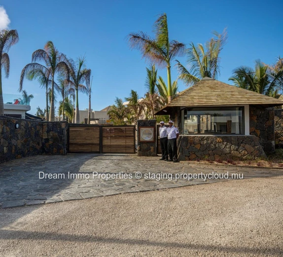 Opportunite Rare ! Bel Appartement Meublé Avec Accès Hotel Au Nord De L'île Maurice