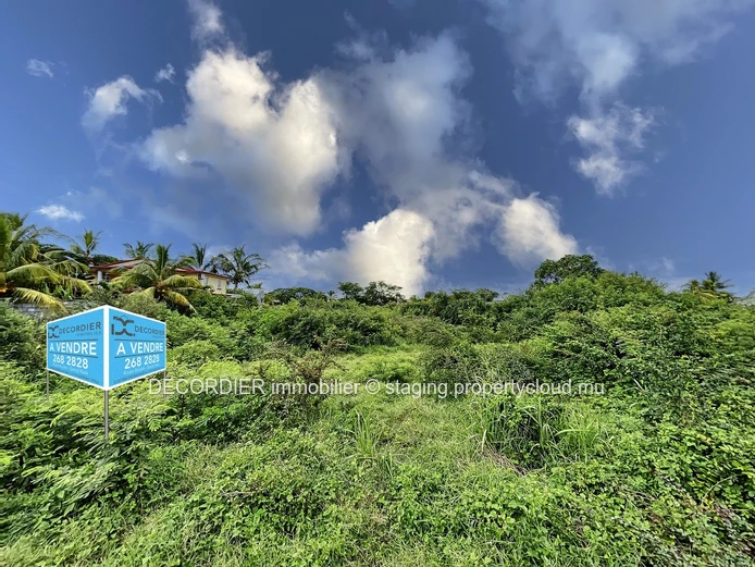 Large residential plot near the beach
