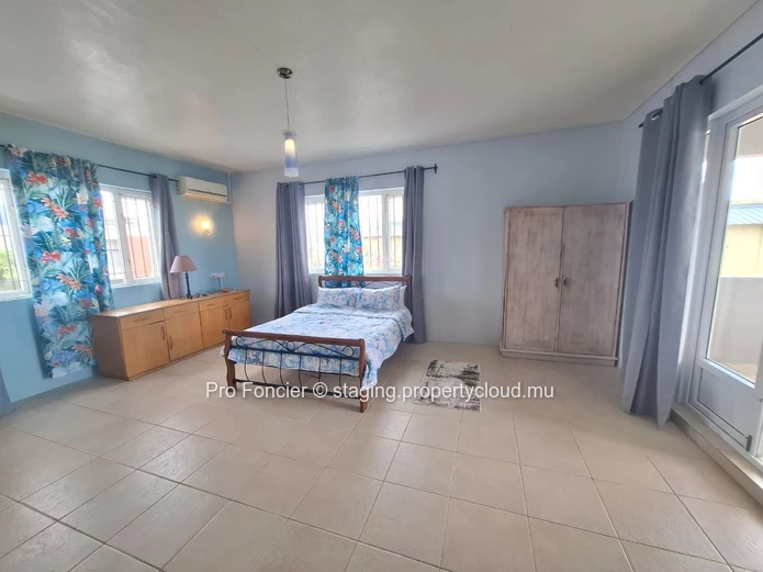 Fully Furnished 2-Bedroom Apartment for rent in Flic en Flac – Balcony & Shared Pool