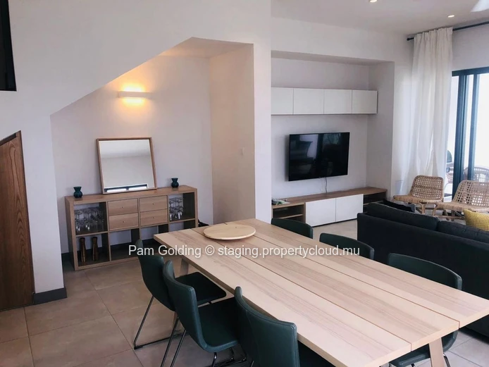 Modern and unique duplex for rent, mountain and river views