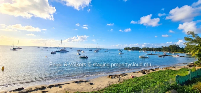 Pieds dans l'eau living - 3 bedroom Seafront Penthouse