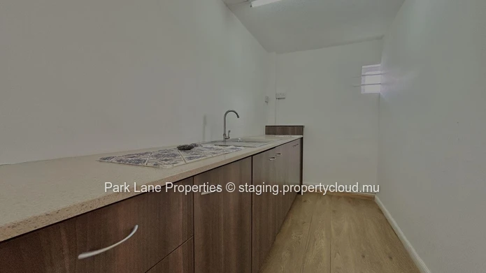 Prime Industrial Building for Sale: Offices, Warehouse Space, Ideal Location