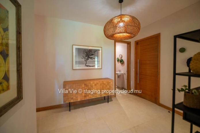 Belle Vue - Beautiful 3-bedroom apartment on the ground floor (Sole Mandate)