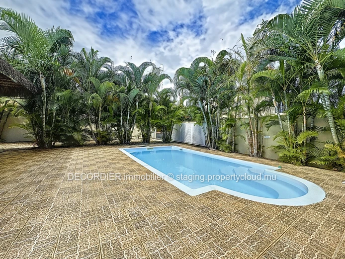 For sale - Pointe aux Piments. Very beautiful R.E.S villa